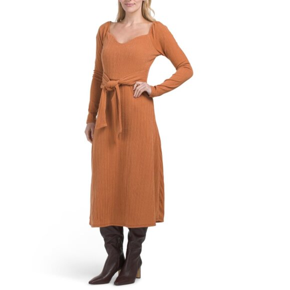 GILLI Meerkat Long Sleeve Sweetheart Neck Knit Dress - Picture 1 of 2